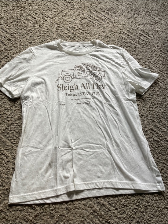 Old Navy Other - Old Navy White 'Sleigh All Day' Graphic Short Sleeve Tee